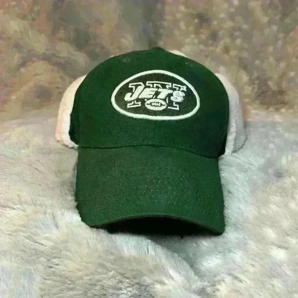 Jets NFL Adjustable Hat with Ear Flaps - Picture 5 of 6